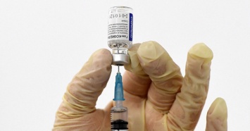 Le Figaro: "Унизительное отсутствие французской вакцины"