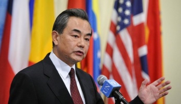Глава китайского МИД призывает США отменить таможенные пошлины и односторонние санкции