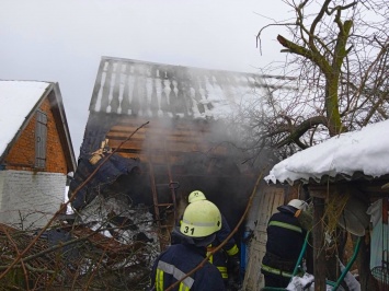 В Киевской области во время пожара пострадал человек