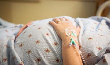 60% поражения легких: в Днепре спасают беременную женщину - Сергей Рыженко