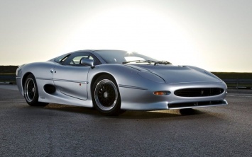 В Top Gear проверили максималку 30-летнего Jaguar XJ220 (ВИДЕО)