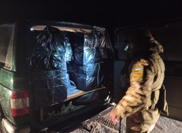 Под Харьковом остановили набитый контрабандой грузовик