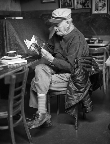 В США умер поэт и художник Лоуренс Ферлингетти, ему был 101 год