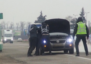 Незаконно перевозил людей в ДНР: жителю Запорожья избрали меру пресечения