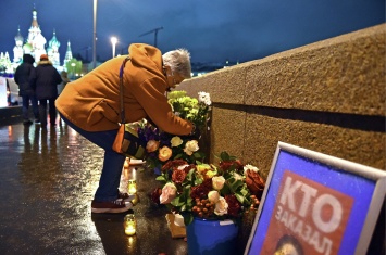 В мэрии Москвы пообещали не мешать мероприятиям на месте гибели Немцова