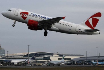 Столетняя европейская авиакомпания уволит всех сотрудников