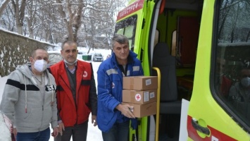 Крымские медики получили «жидкие перчатки»