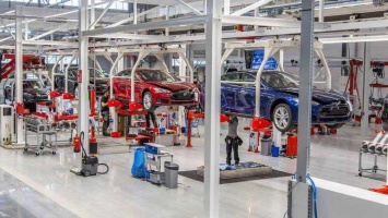 Tesla приостанавливает производство Model 3 из-за нехватки чипов