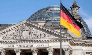 Немецкий депутат может лишиться политического будущего из-за медицинских масок