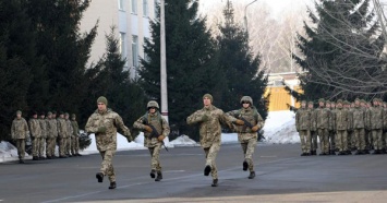 Военные Украины изменят строевой шаг