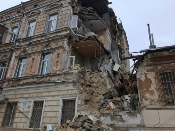 Жильцам пострадавших квартир дома на Нежинской предложено временное жилье. Фото, видео