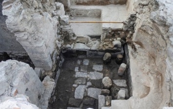 На острове Лесбос найдены древние мраморные руины