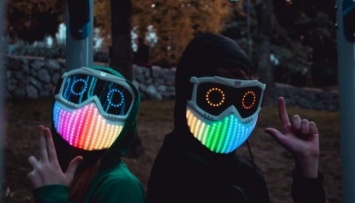 Одесский школьник изобрел интерактивную маску, которая «чувствует эмоции»