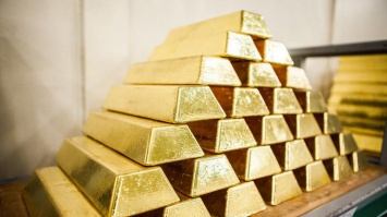 "Оптимизм по отношению к экономике": цены на золото рекордно обвалились