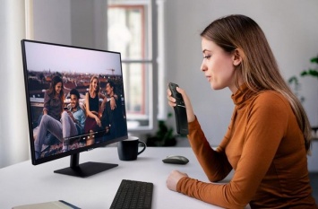 Samsung представила интерактивный дисплей FLIP и универсальный монитор-телевизор Smart Monitor