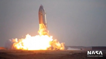 SpaceX впервые смогла посадить прототип ракеты Starship, но он взорвался после приземления