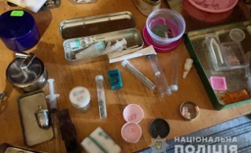 На Днепропетровщине разоблачена группа преступников, распространявшая каннабис и метамфетамин