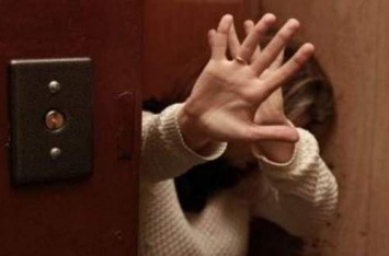 Педофил напал на девочку в лифте многоэтажки: приметы преступника