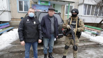 Под Киевом задержали педофила: на камеру раздевал малышей в детском саду (видео)