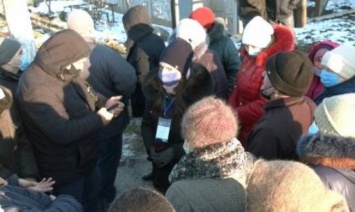 Вольнянцы против "Облводоканала": в Запорожской области состоялась акция протеста