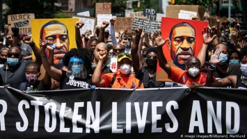 Почему гибель Джорджа Флойда вызвала глобальные протесты