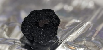 В Англии нашли остаток редчайшего метеорита. Ученые рассказали, почему это важно (ФОТО)