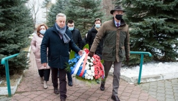 Посол Франции почтил память погибших соотечественников во время Второй мировой в Раве-Русской