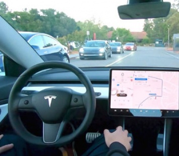 Tesla признала, что расширенный автопилот FSD не является полностью автономным