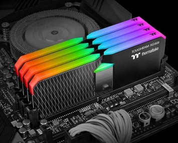 Комплекты оперативной памяти Thermaltake ToughRAM XG RGB представлены в четырех версиях