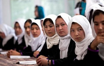 В Афганистане школьницам запретили петь для мужчин