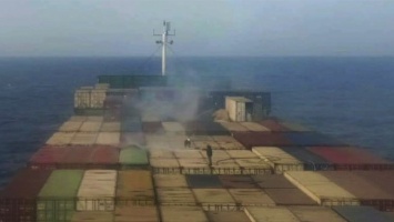 На иранское грузовой судно в Средиземном море напали террористы