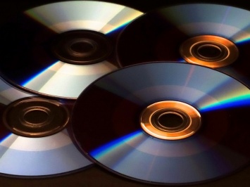 Китайский диск на 700 ТБ заменит 28 000 Blu-Ray