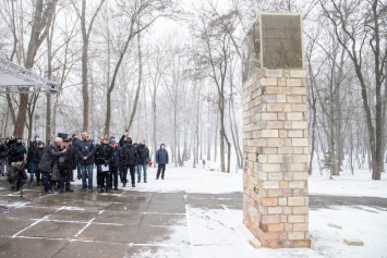 Модный мэр. Виталий Кличко носит кепку-хулиганку за 840 гривен и куртку почти за 64 000