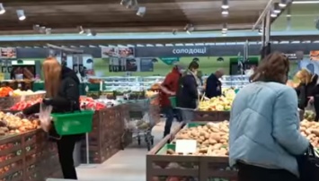 "Где-то с 25 апреля подорожает все": украинцев предупредили о серьезном подорожании продуктов - какие цены будут