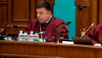 КСУ рассмотрит дисциплинарные дела в отношении Тупицкого и Головатого