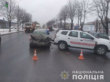 В Тернополе в ДТП попал автомобиль с вакцинами - полиция