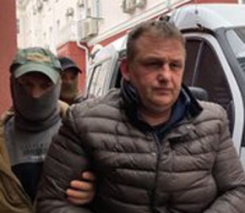 Украина требует от РФ освободить задержанного в Крыму журналиста-фрилансера Есипенко