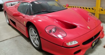 Эту Ferrari F50 угнали 18 лет назад. Никто не знает, кто ее владелец