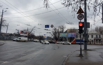 По Ивановскому мосту в Одессе запрещено движение пешеходов и ограничено движение транспорта