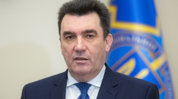 Украина вводит максимальные санкции против 19 компаний-недропользователей из дела "Голден Деррик"