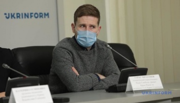 Украинские власти должны продумать алгоритм защиты журналистов, работающих в Крыму - эксперт