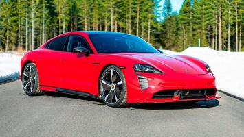 Porsche Taycan Turbo S получил карбоновый пакет от Zyrus