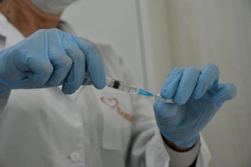 Более 1,5 тысяч сотрудников южнобережных здравниц привились от коронавируса