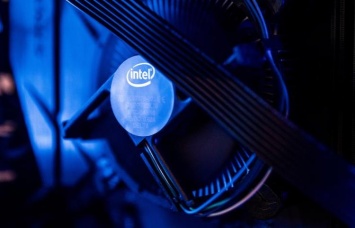 В процессорах Intel обнаружены две опасные уязвимости - они заложены самим производителем