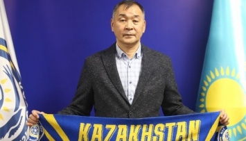 Байсуфинов: Казахстан постарается исправить статистику игр с Украиной