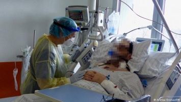 Как в Германии лечат больных ковидом: один день медсестры в реанимации