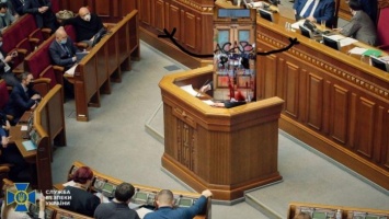 План РФ «Шалун» и двери Шапитолия - реакция соцсетей на осуждение Радой протестов (ФОТО)