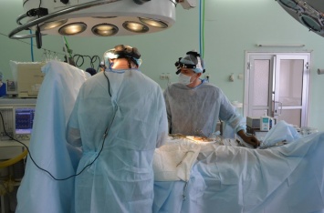 В Запорожье провели уникальную операцию бодибилдеру, который потерял сознание в спортзале