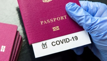 Испания ожидает появления COVID-паспортов не позднее июня