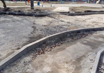 Сделали некачественно: в Харькове на ремонте дороги украли почти 1,5 миллиона